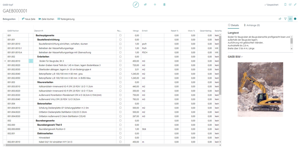 Eine Ansicht in Microsoft Dynamics 365 Business Central mit dem Titel ‚GAEB Kopf‘, die eine detaillierte tabellarische LV-Struktur (Leistungsverzeichnis) zeigt. Die Tabelle umfasst Spalten für Position, Überschrift, Menge, Einheit und Beträge, ergänzt durch einen Detailbereich mit Langtext und Bilddarstellung für die ausgewählte Position.